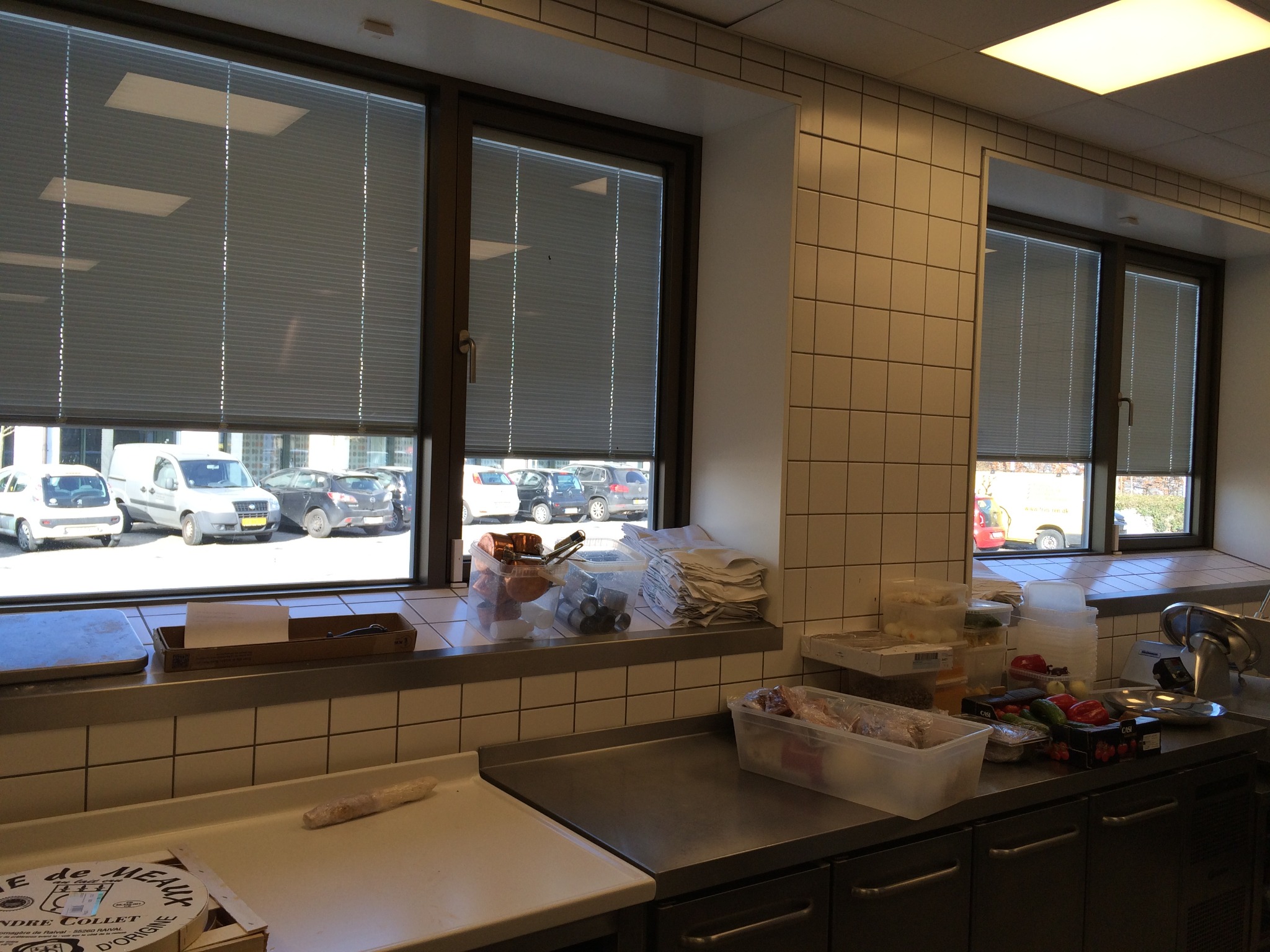 Commercial kitchen with integrated blinds